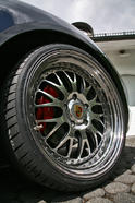 Inden Porsche Cayman S 8