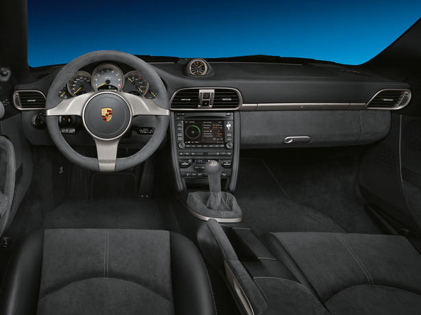 2010 Porsche 911 GT3 Review Video