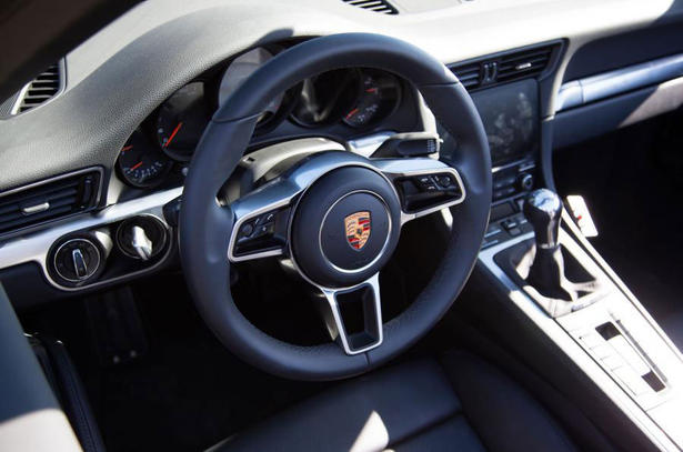 2016 Porsche 911 Facelift Teased