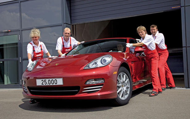 25,000th Porsche Panamera