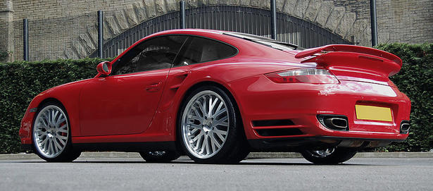 Kahn Porsche 911 Turbo