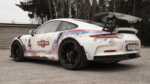 Worn Down Vinyl Wrap Makes Your Car Look Hardcore