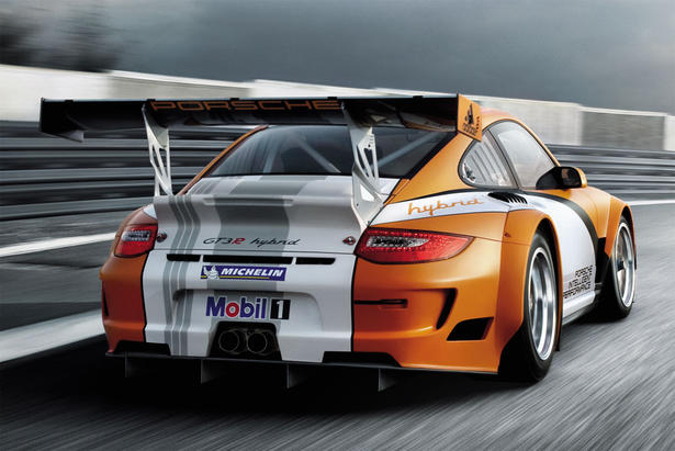 Porsche 911 GT3 R Hybrid video