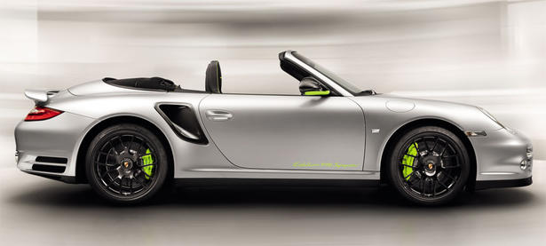 Porsche 911 Turbo S Edition 918 Spyder