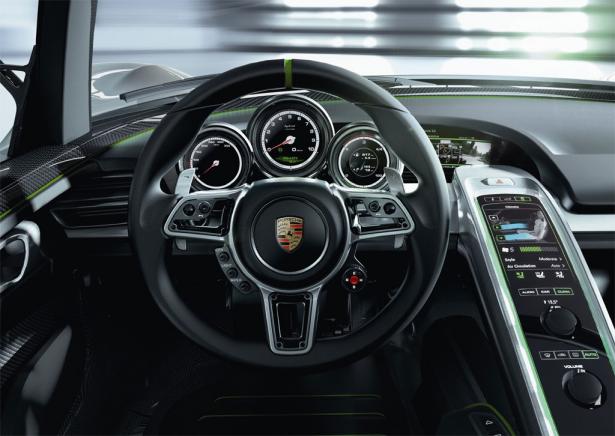 Porsche 918 Spyder In NFS Most Wanted Trailer