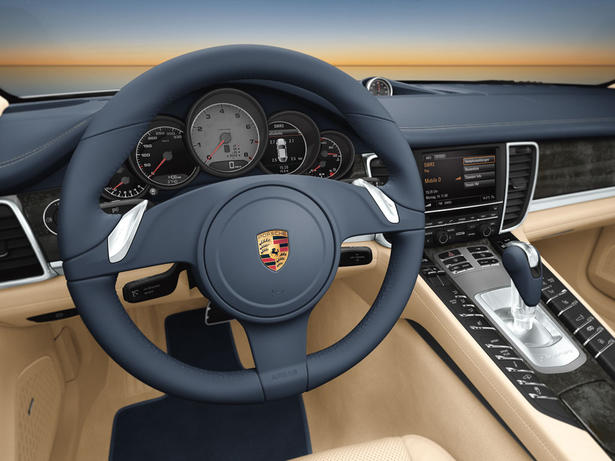 Porsche Panamera interior