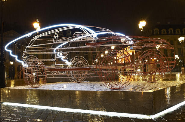 Range Rover Evoque Art In Paris