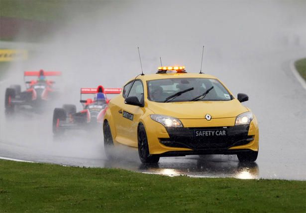 2010 Renault Megane RS safety car