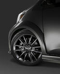 Axis Scion iQ 5