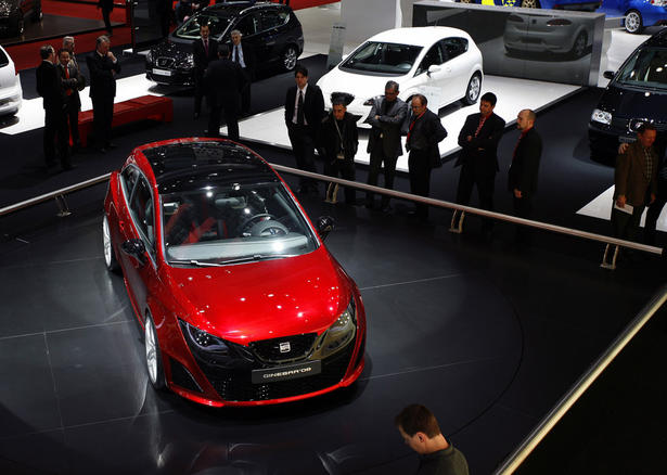 Seat Bocanegra Live Photos