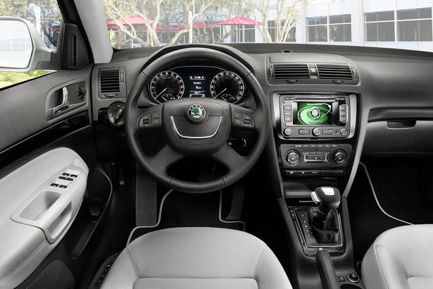 Skoda Octavia facelift UK price