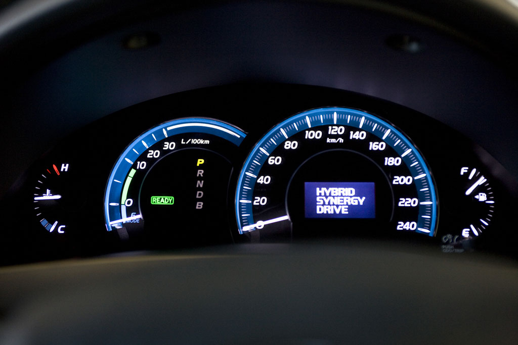 Toyota Camry Hybrid interior 