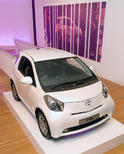 Toyota iQ urban living 5
