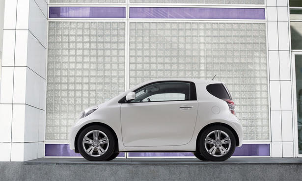 2009 Toyota iQ