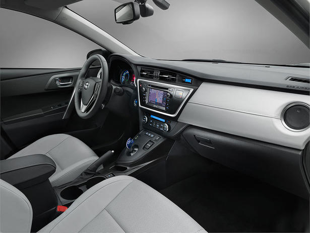 2013 Toyota Auris