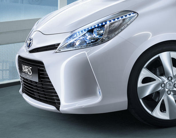Toyota Yaris Hybrid HSD