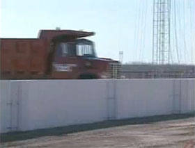 Video: Truck vs wall
