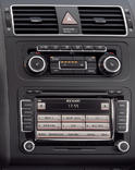 2011 Volkswagen CrossTouran 17