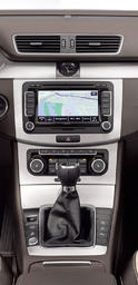 2011 Volkswagen Passat 32