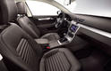 2011 Volkswagen Passat 34