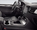 2011 Volkswagen Touareg R Line 2