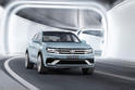 Volkswagen Cross Coupe GTE Concept 16