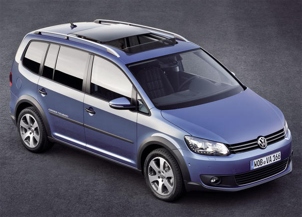 2011 Volkswagen CrossTouran