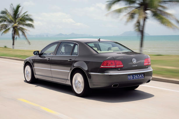 2011 Volkswagen Phaeton Detailed
