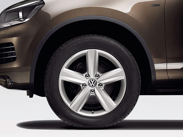 2011 Volkswagen Touareg Exclusive Price