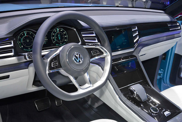 Volkswagen Cross Coupe GTE Concept
