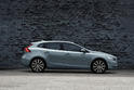 2017 Volvo V40 25