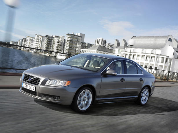 Petrol and Diesel 4 Cylinder Volvo V70 and S80