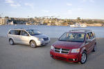 2008 Chrysler Town Country and Dodge Grand Caravan get IIHS Top Safety Rating