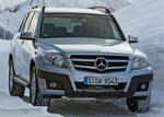 Mercedes GLK 4MATIC on snow