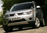 Mitsubishi Outlander 2.0 DI D SE and GSE