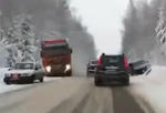 Video: Truck Almost Crash x2