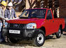 Nissan NP300 Photos