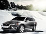 Volvo XC70 Goes Skiing Photos