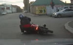 Guy Is Too Drunk To Ride Bike
