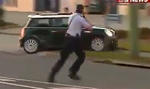 Mini Cooper Avoids Spike Strips and Police