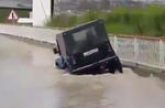Russian Off Road Vehicle Makes Submarine Impression